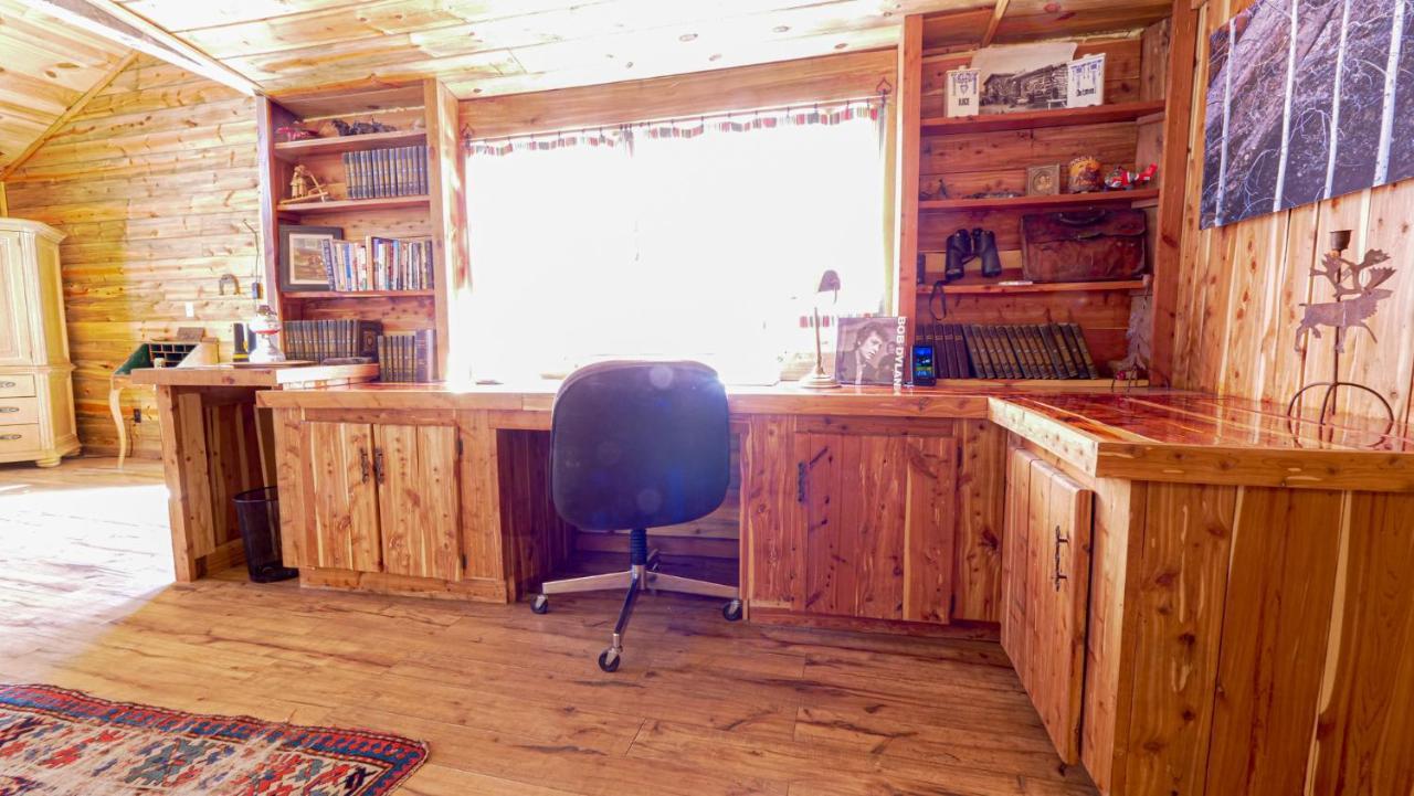Aubin Sky Lodging At The Yl Ranch Savery Exterior foto